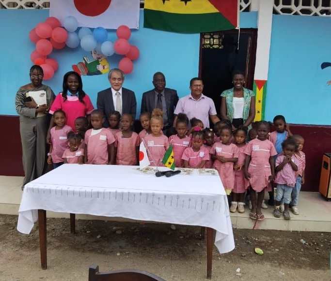 Cliquez pour agrandir 「カルデイラス幼稚園改修計画」 引渡式の実施