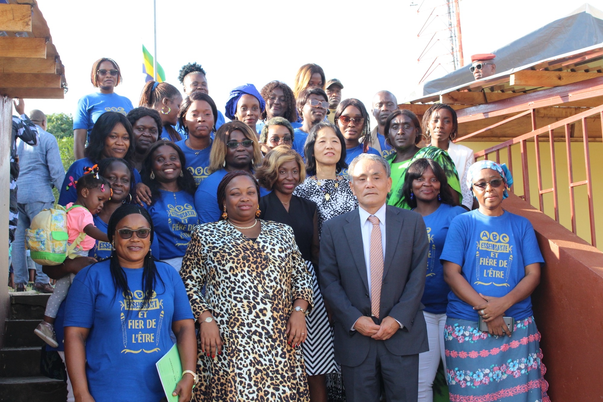 Cliquez pour agrandir 「アレナキリ公立小学校・幼稚園建設計画」署名式典の実施