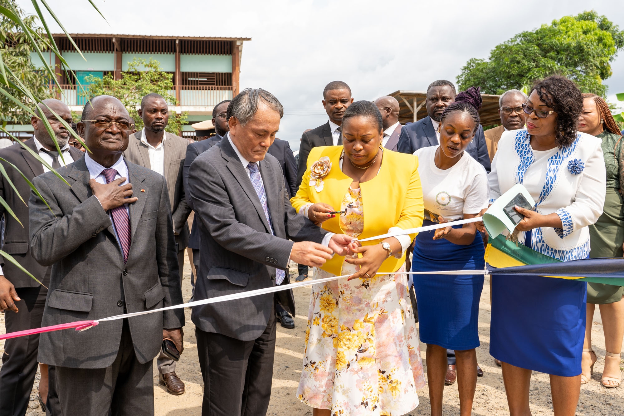 Cliquez pour agrandir 「ビケレ公立小学校校舎改修計画」 引渡式の実施