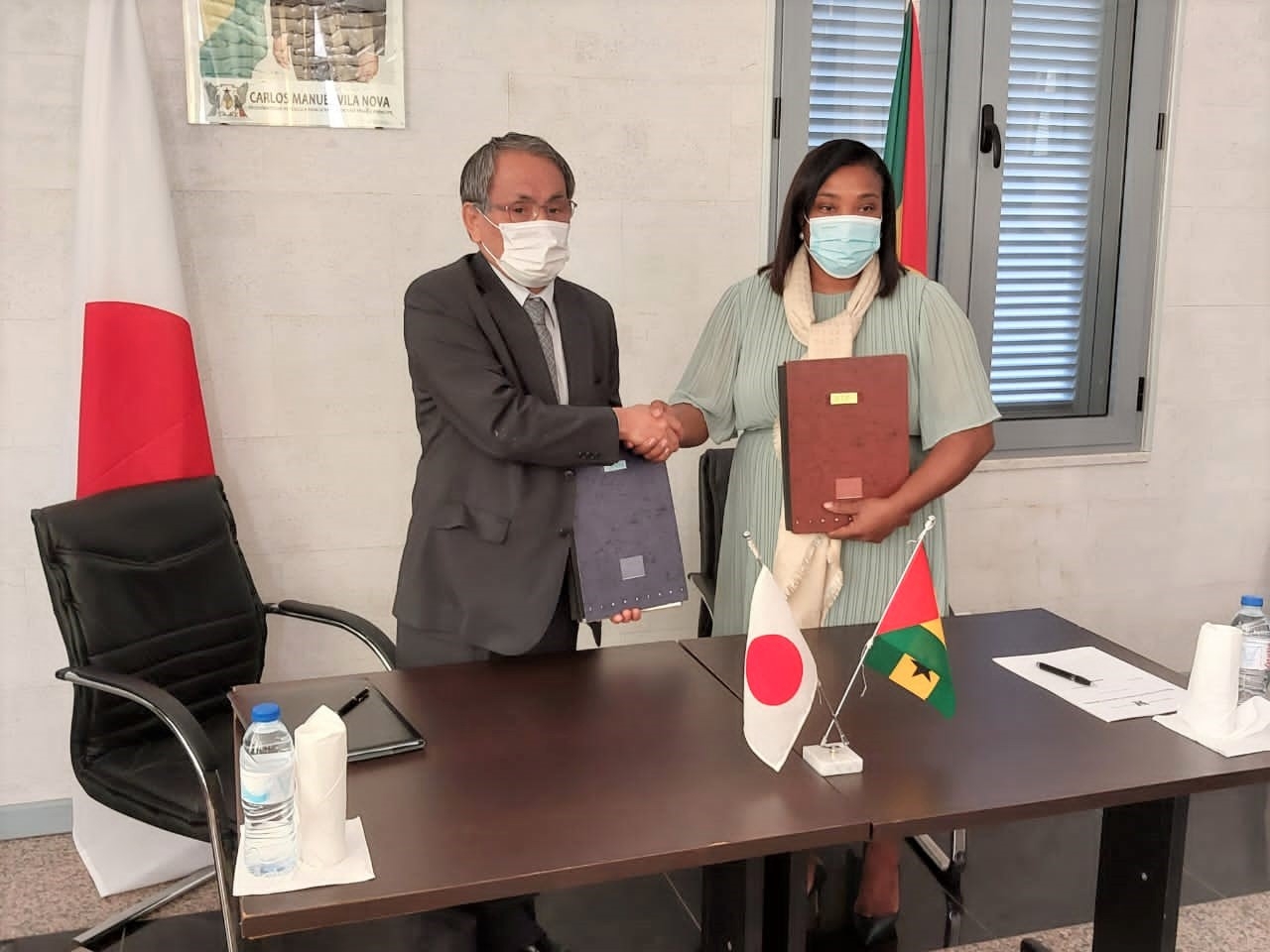 Cliquez pour agrandir 「食糧援助(KR)」署名式の実施