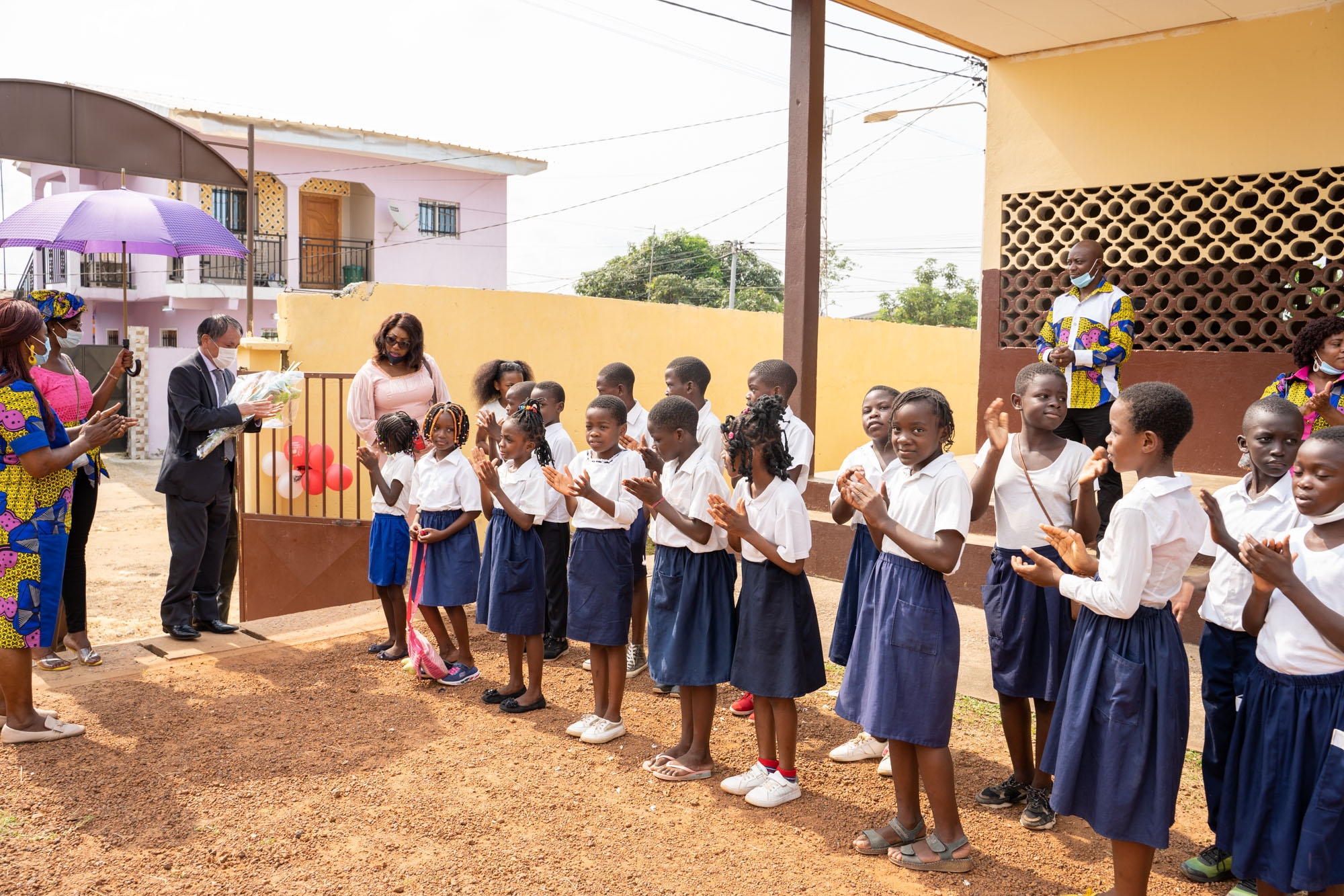 Cliquez pour agrandir 「オセンゲ公立小学校施設整備計画」 引渡式の実施