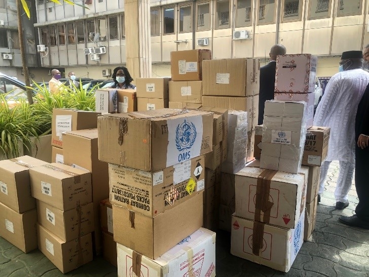 Cliquez pour agrandir Cérémonie d’achèvement du projet d’appui