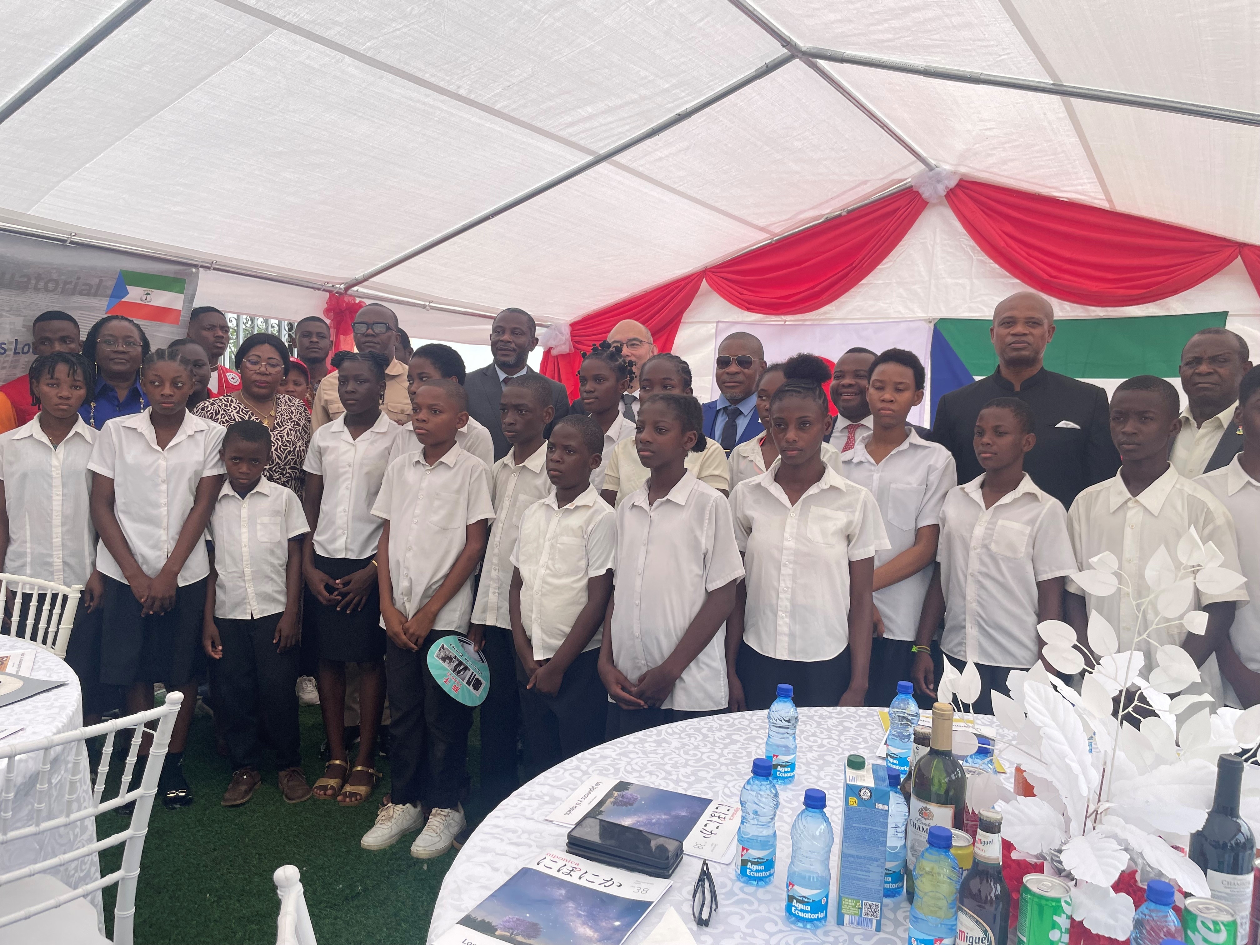 Cliquez pour agrandir The Project for the Expansion and Rehabilitation of the Equatorial Guinea Red Cross School for the Deaf